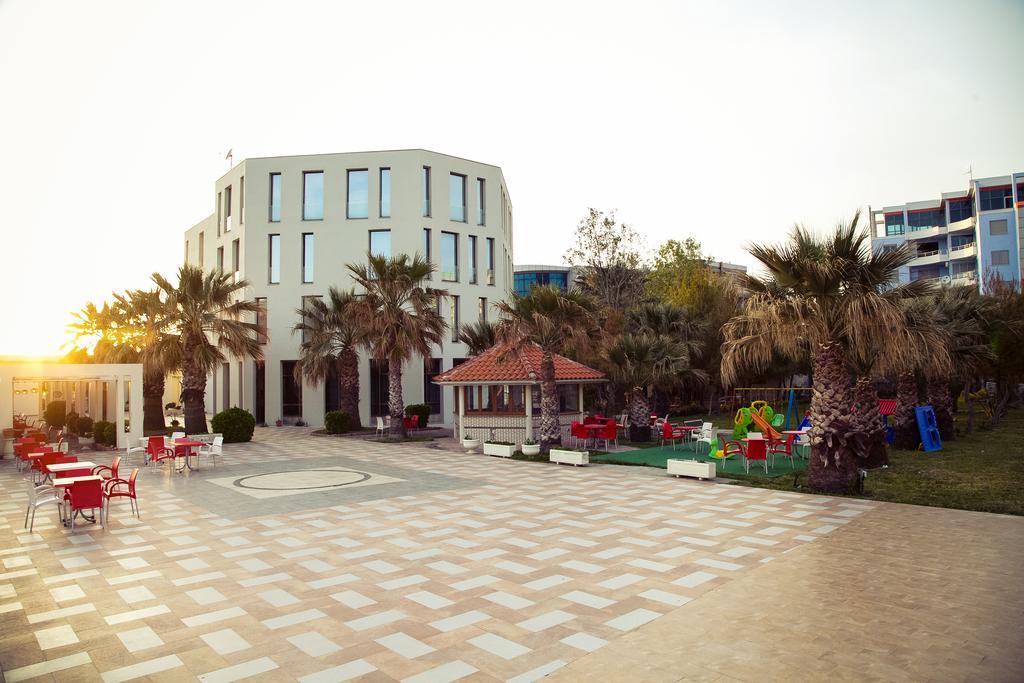 Hotel Bologna Vlorë エクステリア 写真
