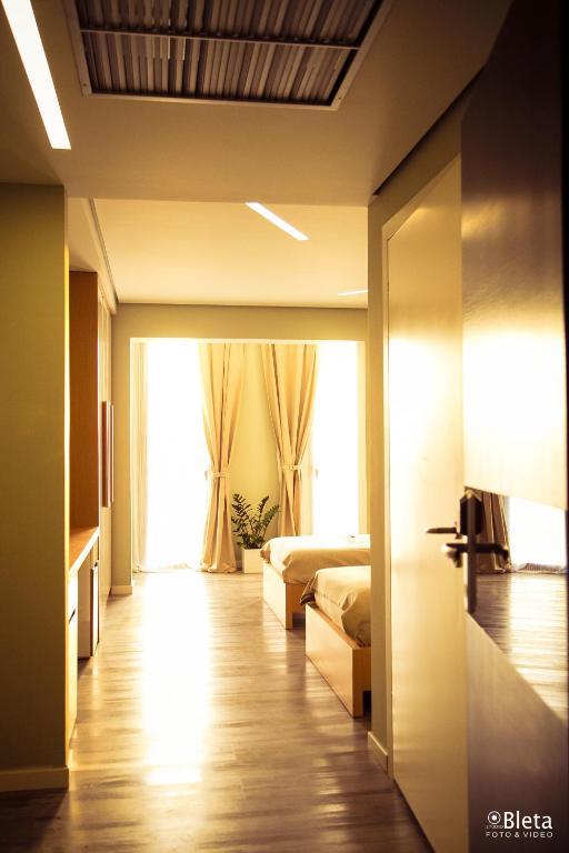 Hotel Bologna Vlorë エクステリア 写真