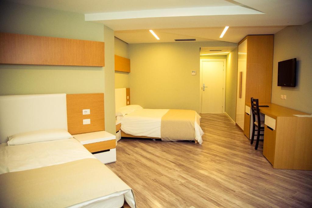 Hotel Bologna Vlorë エクステリア 写真