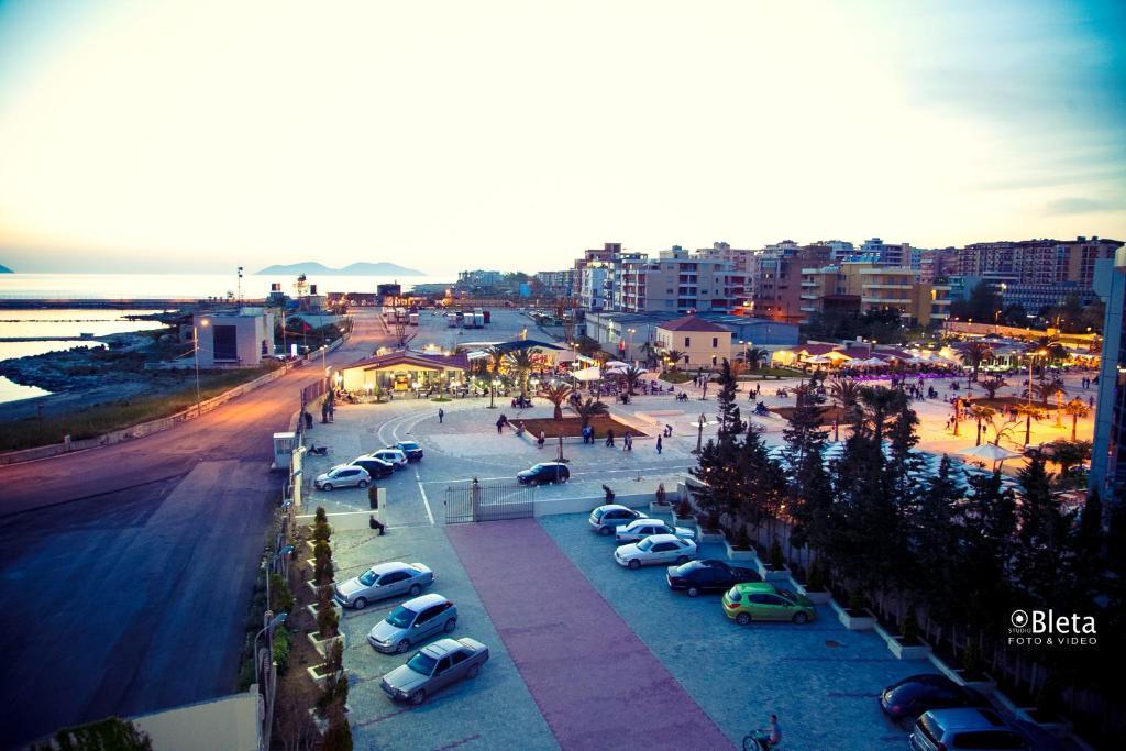 Hotel Bologna Vlorë エクステリア 写真