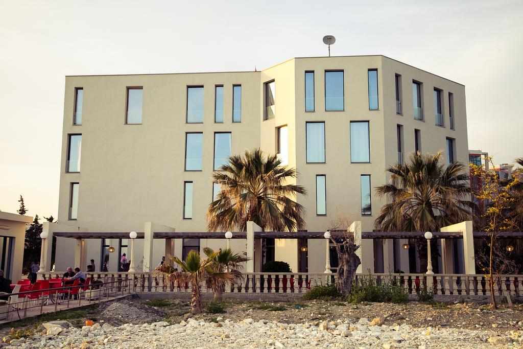Hotel Bologna Vlorë エクステリア 写真