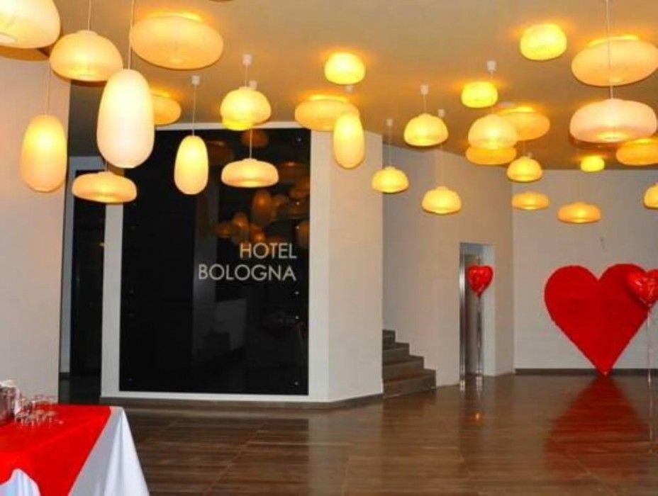 Hotel Bologna Vlorë エクステリア 写真